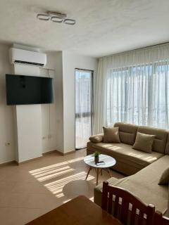 D&M Apartment - Golem - 8
