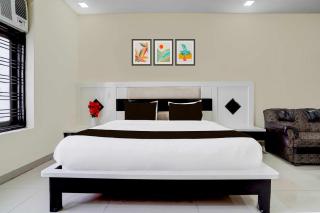 Hotel O Sector 70 Noida - Noida - 5