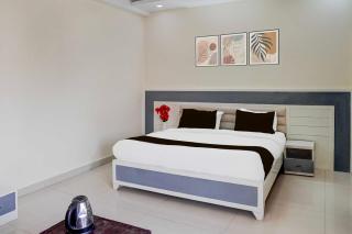 Hotel O Sector 70 Noida - Noida - 8