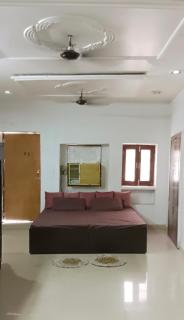 LUMEC Home Stay - 8