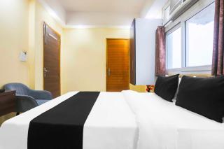 Hotel O Sector 44 Near Botanical Garden - Noida - 0