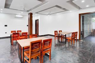 Hotel O 63 A Noida - Noida - 5