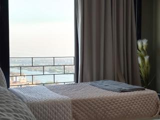 Nile Views from Above 3BR on 22nd Floor in Maadi - Il Cairo - 0