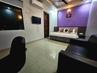 Hotel MoonLit - Noida - 5