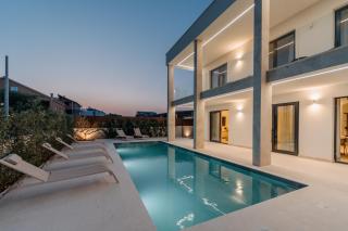 NEW 2025 Villa Nikante with heated pool - 8