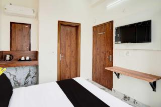 Hotel O Surajpur Chowk Greater Noida - Noida - 4