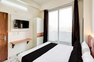 Hotel O Surajpur Chowk Greater Noida - Noida - 7