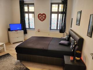 MD- City, EG, Top in Preis- Leistung, Lage, Deluxe App mit 2 Schlafzimmer, Merkmale Qeensize Bett, Romantk DZ - Magdeburgo - 5