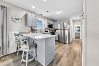 Beachside Villas 831- The Sweet Spot - 2