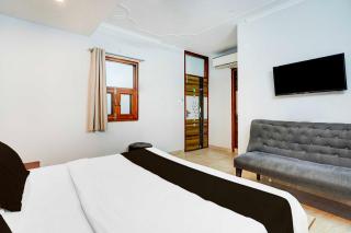 Hotel O Sector 20 Noida - Noida - 5