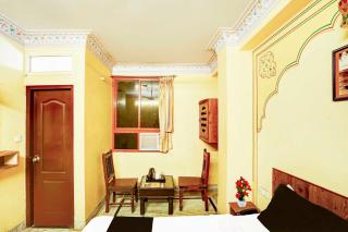 Hotel O Gangapole Amer Road - 2