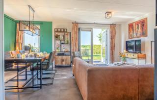 Nice Home In Tzummarum With Wifi - 7