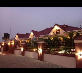Lizab Lodge - - 2