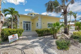 The Pool House - Siesta Key - 2