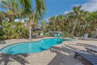 The Pool House - Siesta Key - 8