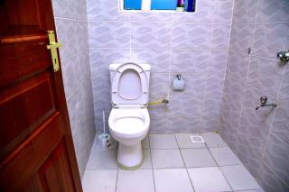 Stylish, spacious & beautiful apartment comfort close to town - Kisumu - 5