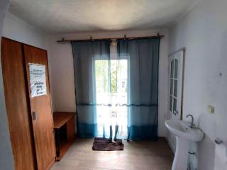 Arnabat Guest house - Bosteri - 3