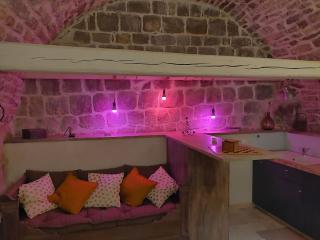 La cave des amoureux - Vogüé - 0