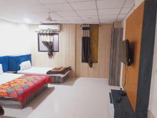 Hotel Standard near Mahakal Lok - Ujjain - 4