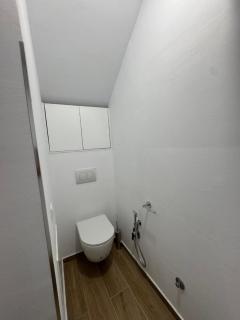 Lois Apartment - - 6