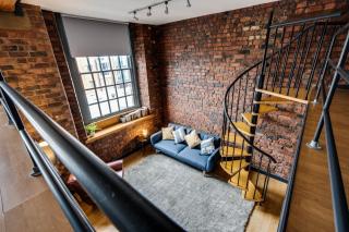 Liverpool Warehouse Flat - Sleeps 5, WiFi, Free On-Site Parking - Liverpool - 0
