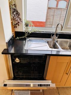 Newly renovated En-Ensuite Private Room with own Kitchenette in Birmingham - Halesowen - Sleightholme - 7