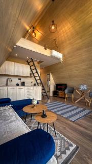 Holiday Cabins - 9