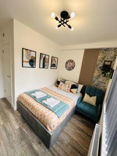 Cosy En-Ensuite Private Room with own Kitchenette in Birmingham - Halesowen R2 - 0