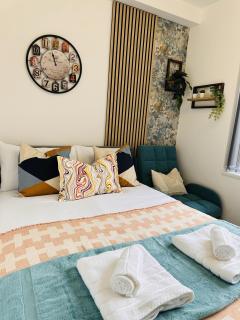 Cosy En-Ensuite Private Room with own Kitchenette in Birmingham - Halesowen R2 - 4