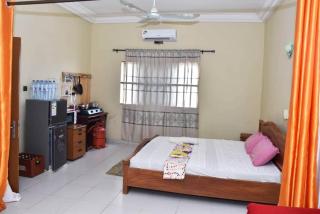Orange studio en coeur de cité - Cotonou - 0