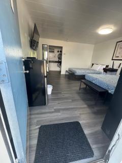 Holiday Lodge - Sheridan - 7