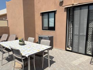Sunny & Cosy 2 Bedroom Penthouse with Terraces - St Paul's Bay - 8