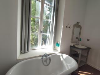 Suite de Rêve au Château avec Bain Caché - Accès Bassin de Nage - Clim - 1