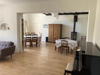 Ancienne ferme 16p proche A46 - Reyrieux - 4