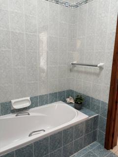 Sunny & Cosy 2 Bedroom Penthouse with Terraces - St Paul's Bay - 1