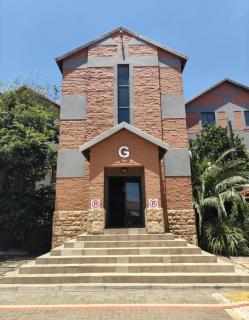 Grace209 Bains Lodge - Bloemfontein - 3