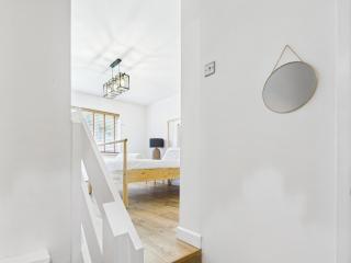 Luxury Beach Stay with Hot Tub - Burry Port - 2