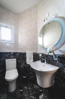 Elite Seaside Apartment - Limassol - 2