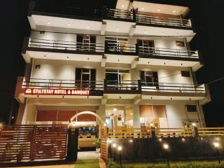 Hotel Stiltstay - Greater Noida - 0