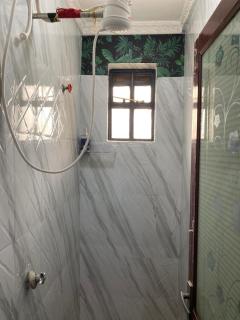 Cozy and Modern 2 Bedroom MIREMA - Nairobi - 5