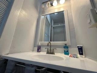 GREAT VALUE 7 Beds WD Parking - Albany - 1