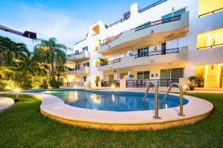 Modern Penthouse with 2 Bedrooms & Pool - Exquisite Bargain Priced - At Margaritas II - Playa del Carmen - 9