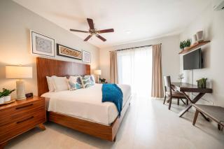 Modern Penthouse with 2 Bedrooms & Pool - Exquisite Bargain Priced - At Margaritas II - Playa del Carmen - 8