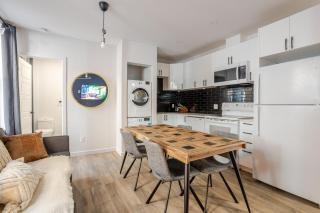 Warm 2BR in the Heart of Plateau MTL - Montréal - 7