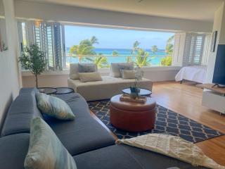 Sleek Oceanside Oasis 1-Bedroom CS condo - Honolulu - 0