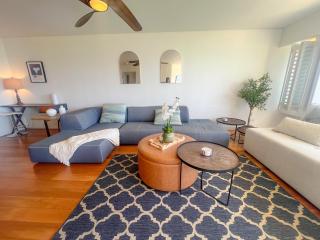 Sleek Oceanside Oasis 1-Bedroom CS condo - Honolulu - 8
