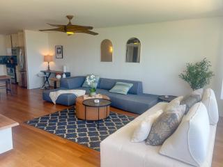 Sleek Oceanside Oasis 1-Bedroom CS condo - Honolulu - 2
