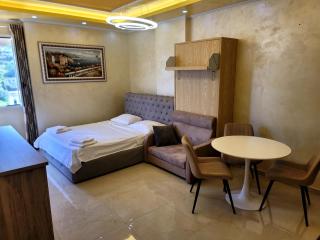 NEWBORN Apartments Lungomare Vlore - Valona - 0
