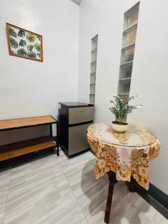 Comfy Unit 1 BR Unit With Living Room at Sonia's Island Stay - Virac - 5