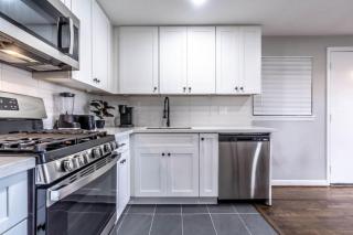 Cozy 1BR Near Downtown wWi-Fi & Free Parking - Houston - 4